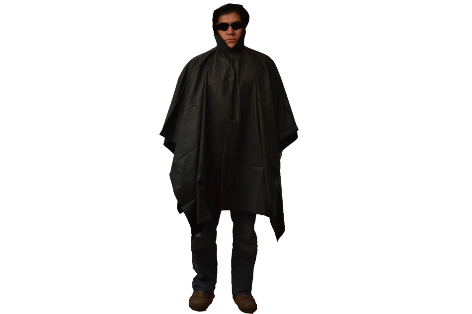 IMPERMEABLE NEGRO